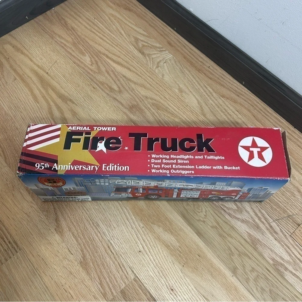 Texaco Fire Truck 95th Anniversary Edition 5th in Series NEW Vintage